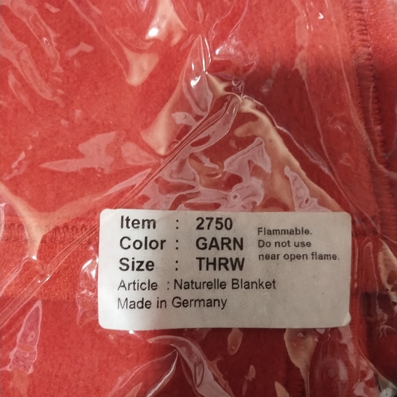 NWT Garnet Hill Red German 100% Cotton Fleece Blanket Christmas Holiday Throw - Picture 3 of 5